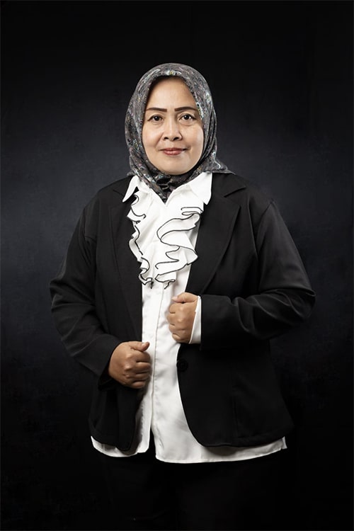 Yuly Estu Maharini, S.H. - Senior Lawyer